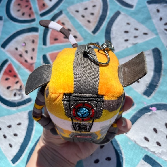 Borderlands Clap Trap Plushie Keychain - Picture 4 of 4